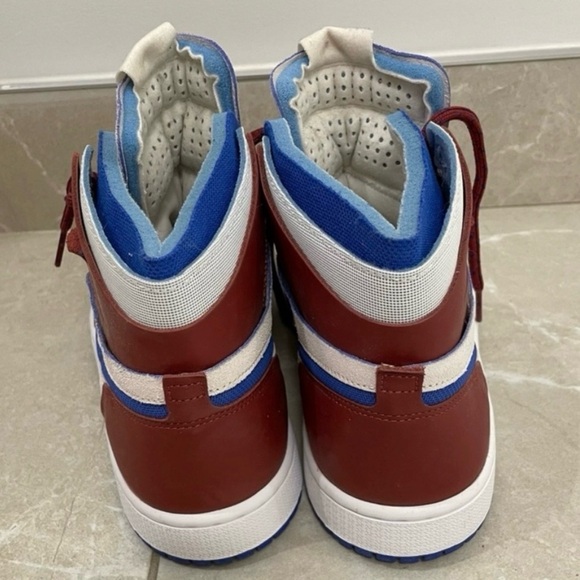 Women’s Jordan 1 High Zoom Air CMFT Team Red Sneakers - Picture 4 of 7